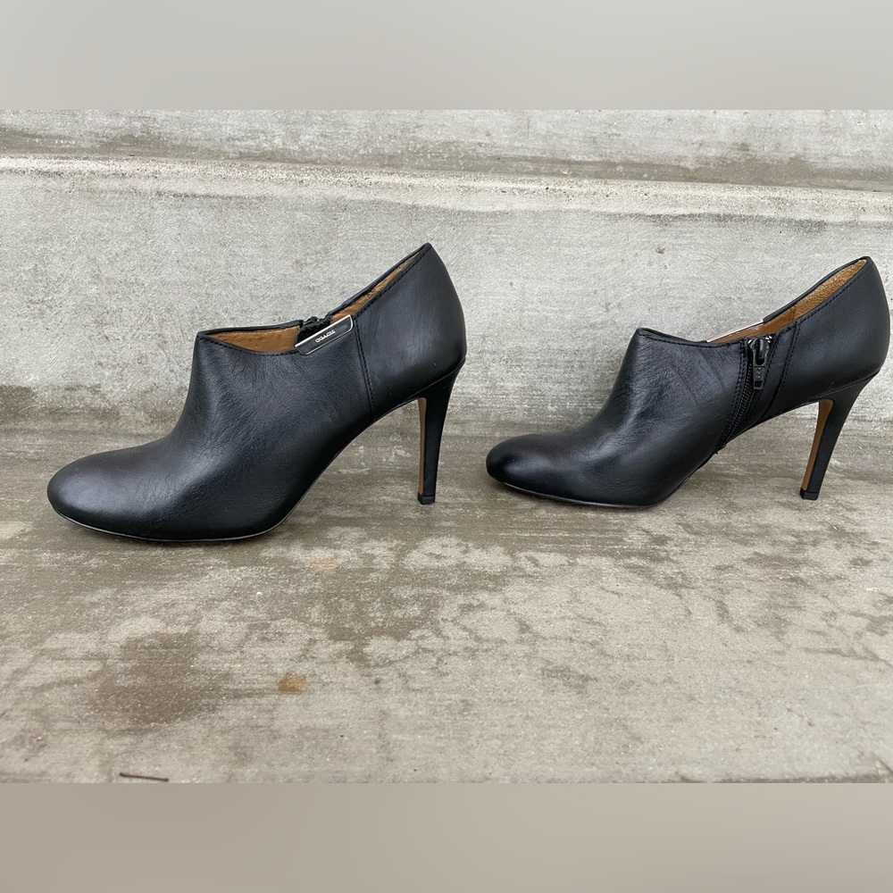 EUC Coach High Heeled Booties Black Leather Sz 6.5